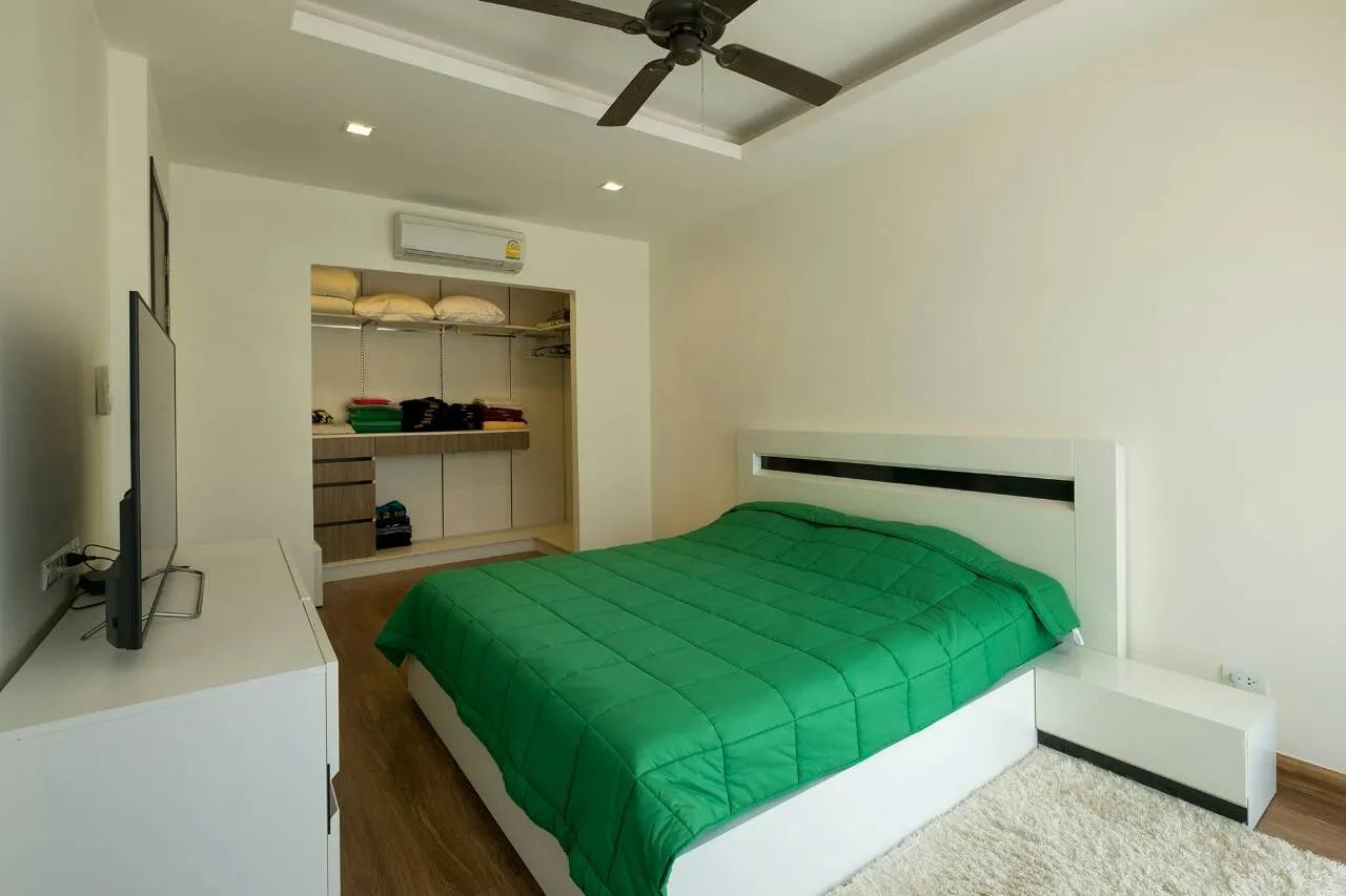Property image - full photo 10