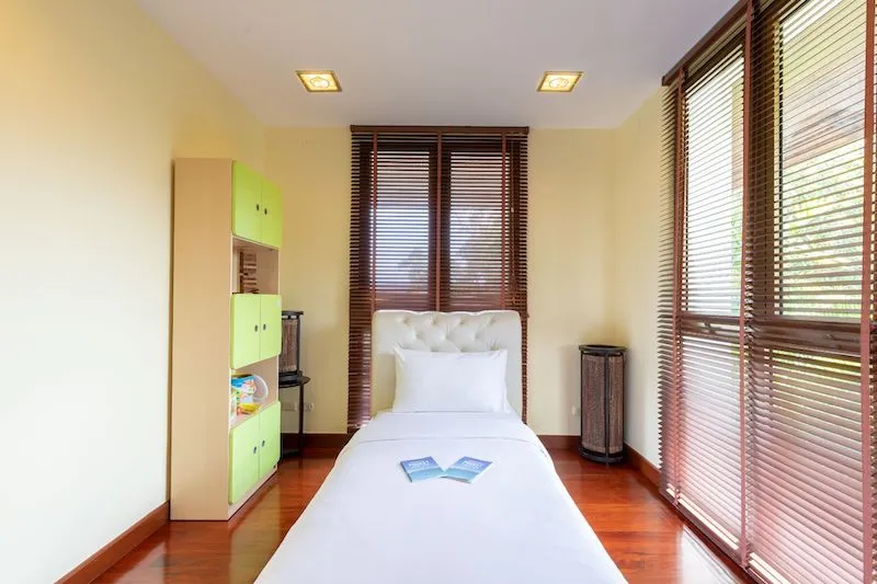 Property image - full photo 11