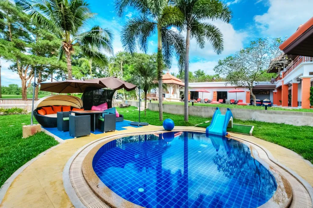 Property image - full photo 4