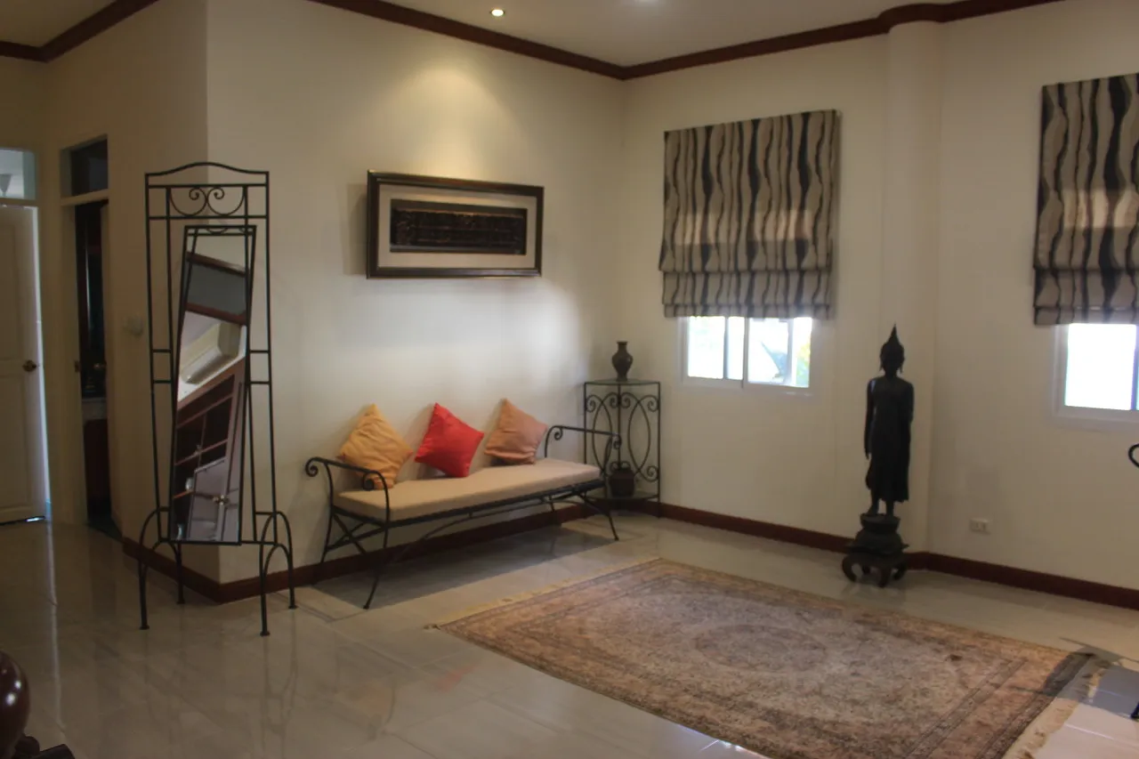 Property image - full photo 14