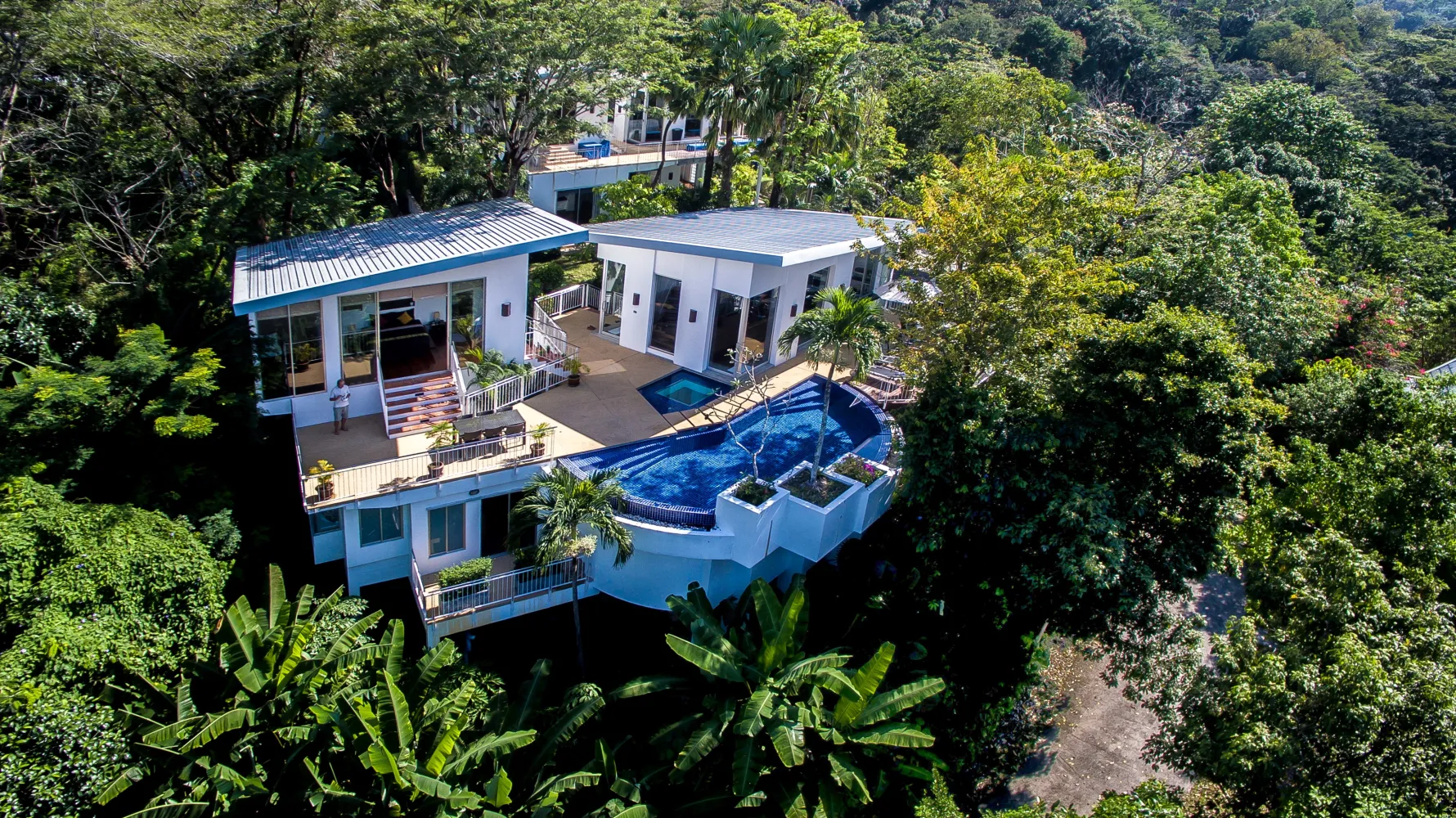 Property image - full photo 27