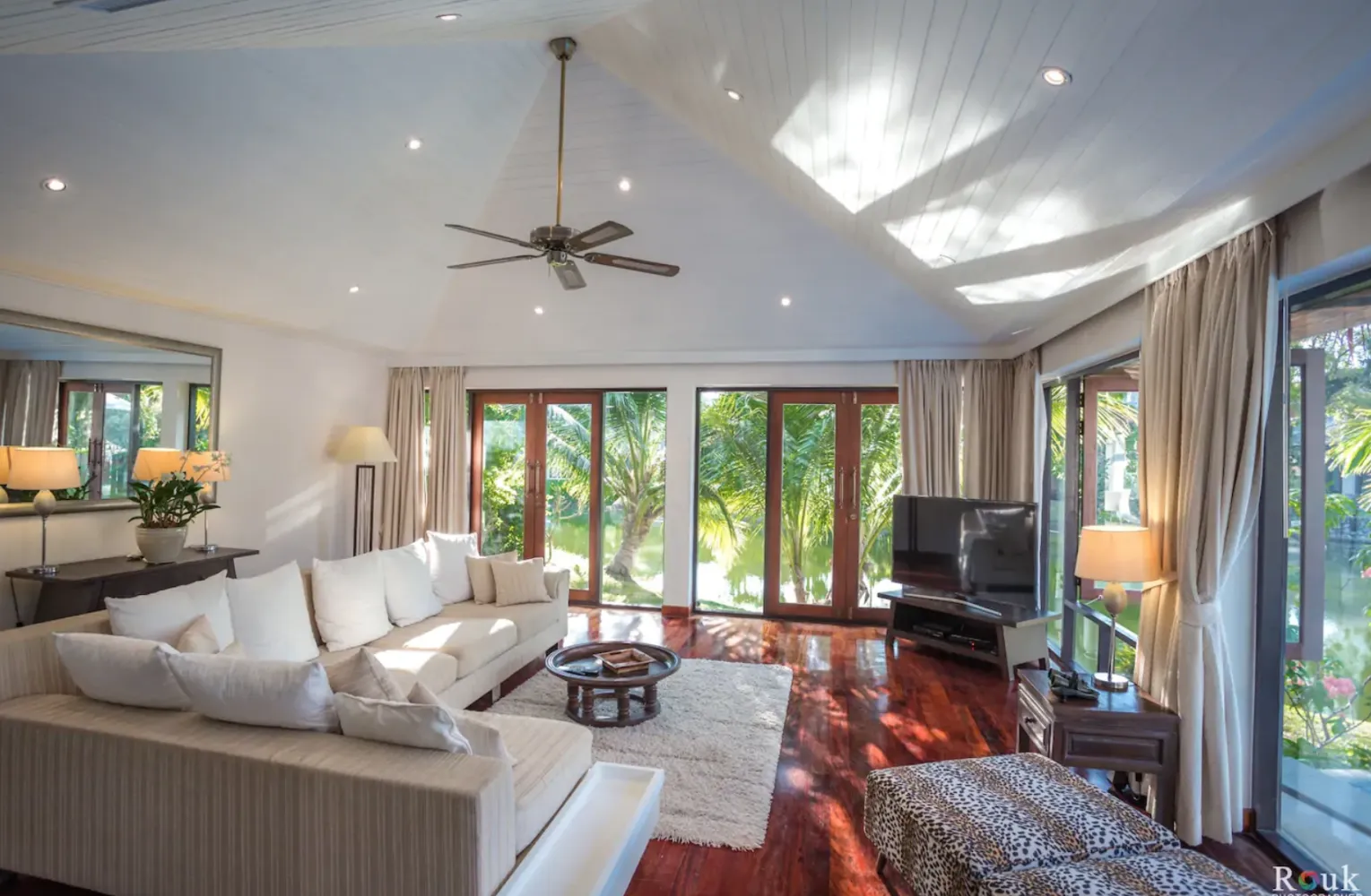 Property image - full photo 31