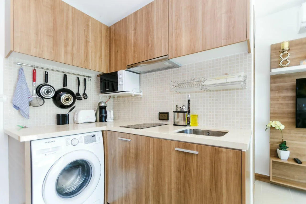 Property image - full photo 2