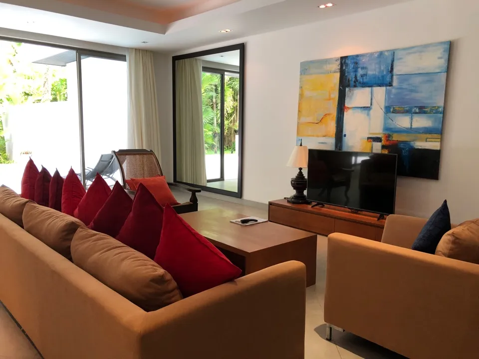 Property image - full photo 5