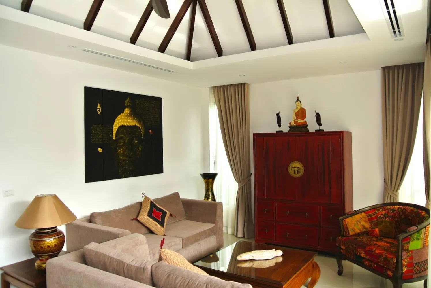 Property image - full photo 3
