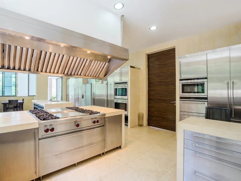 Property image - full photo 35
