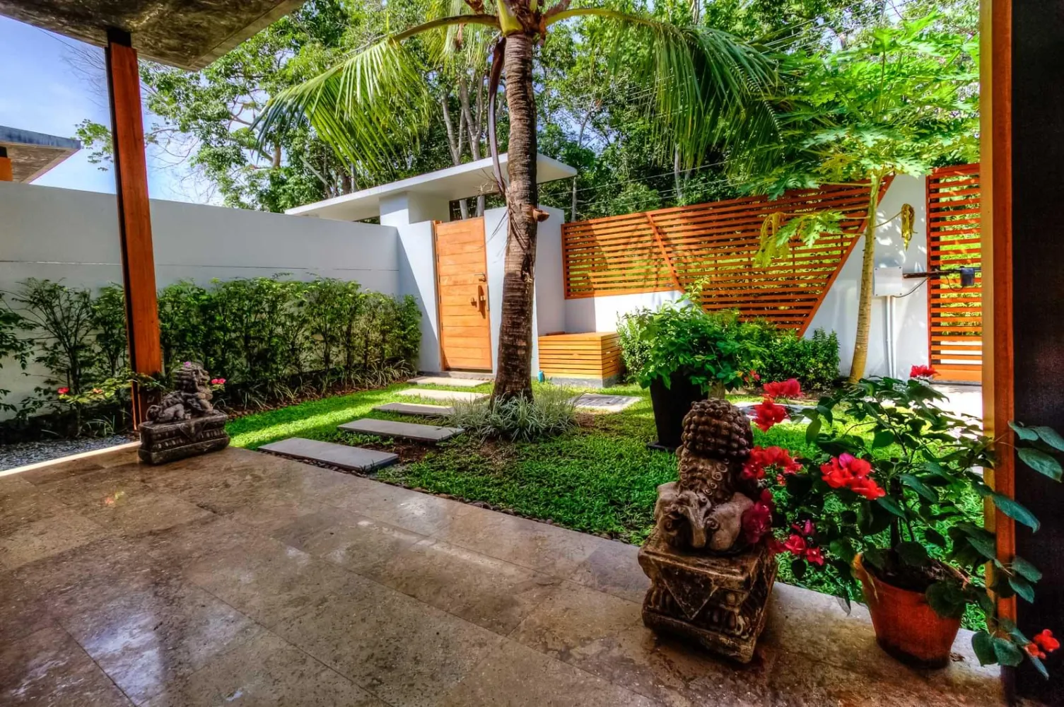 Property image - full photo 3