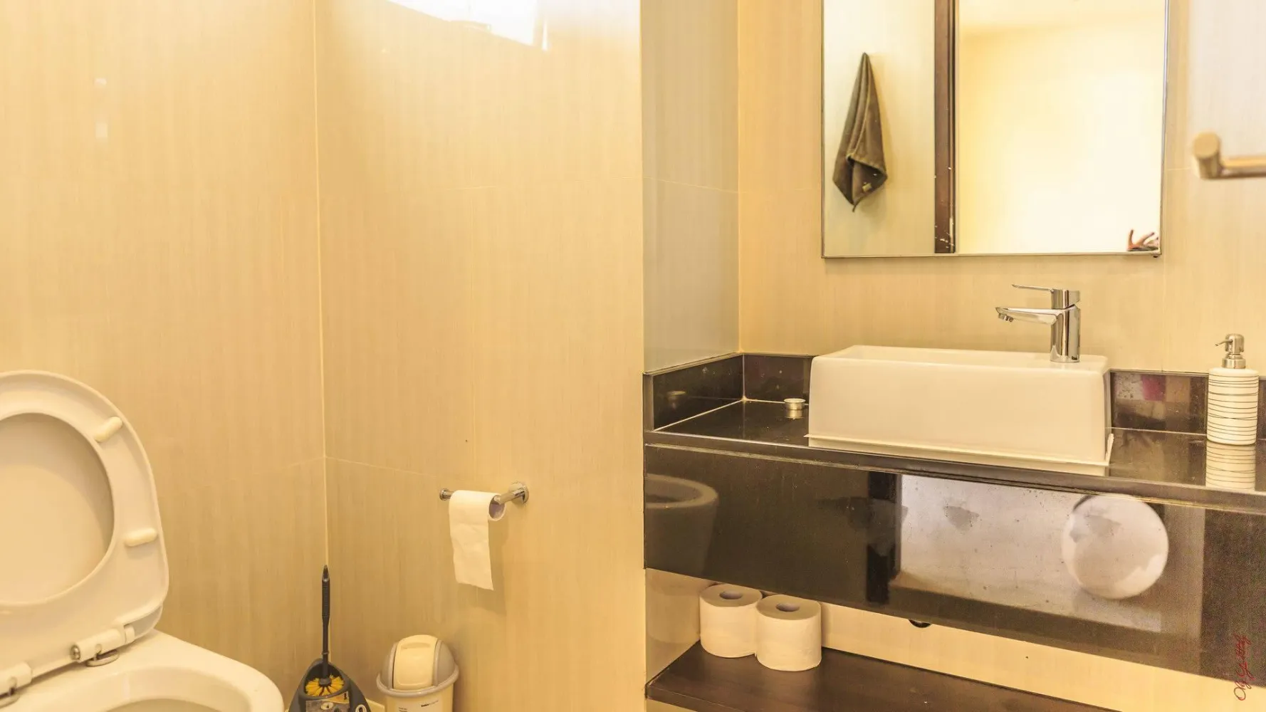 Property image - full photo 9