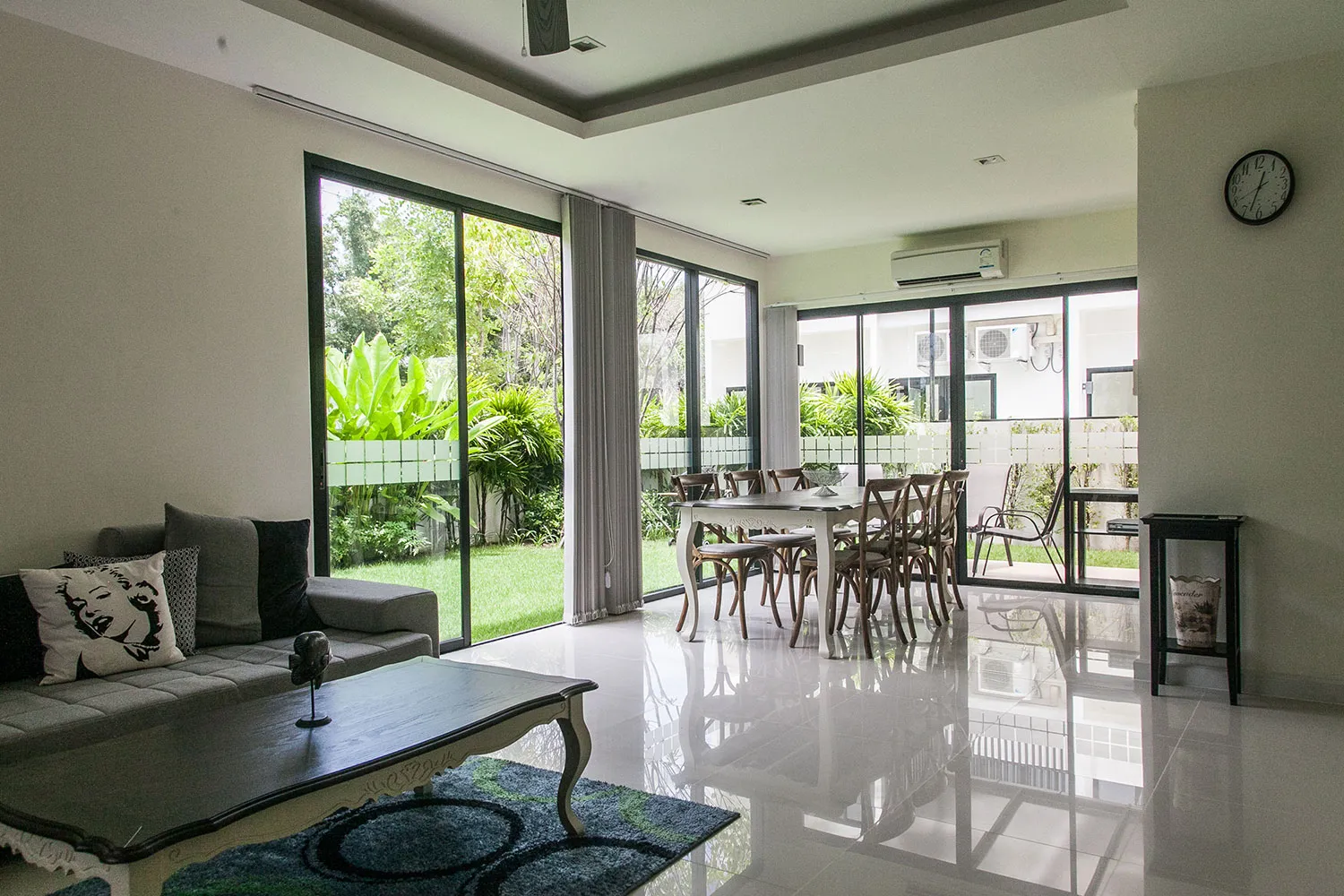 Property image - full photo 1