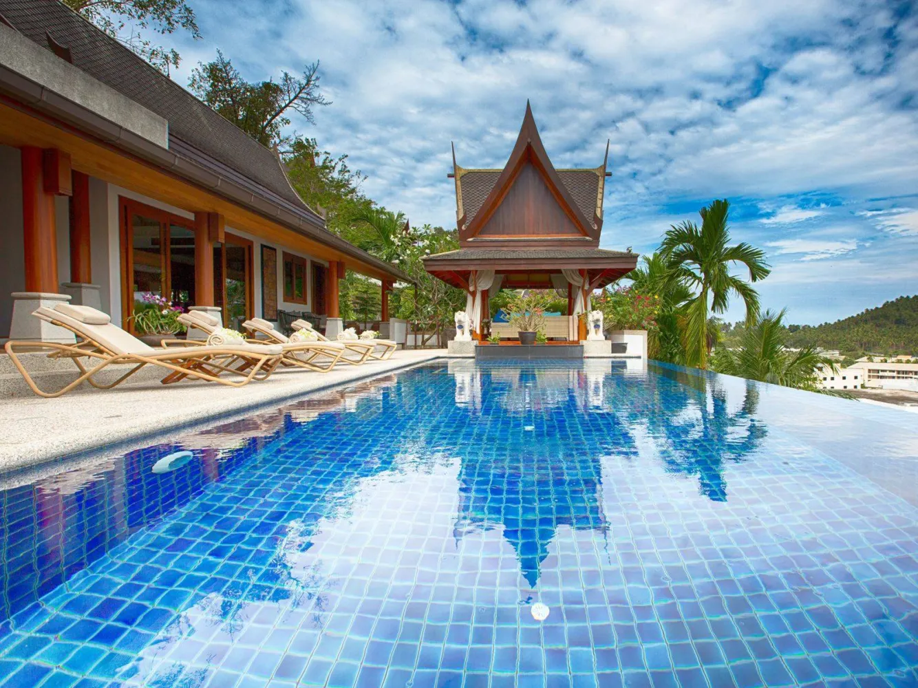 Property image - full photo 18