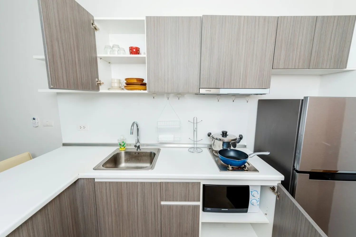 Property image - full photo 3