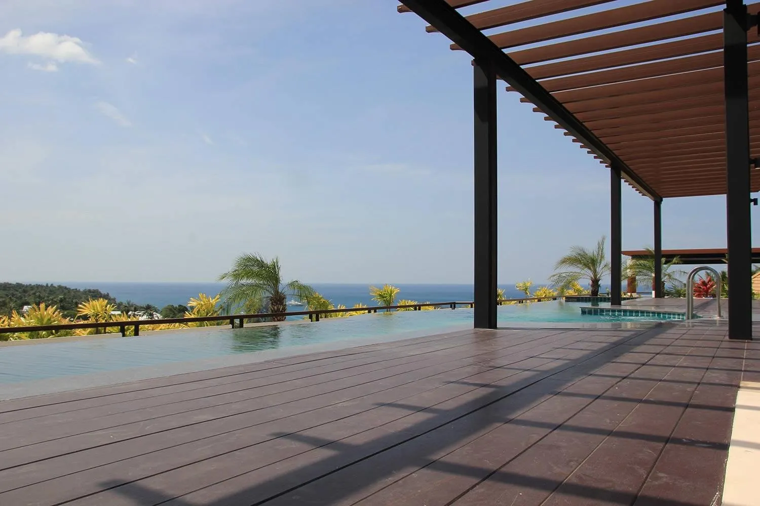 Property image - full photo 2
