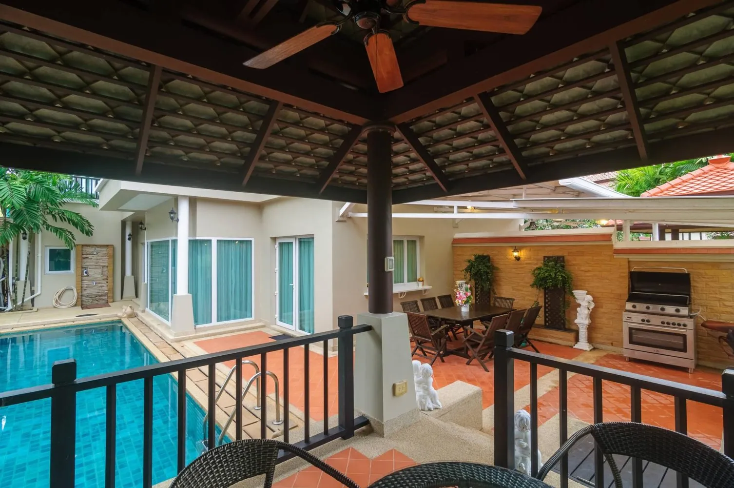 Property image - full photo 34