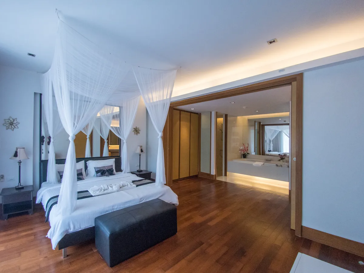 Property image - full photo 23