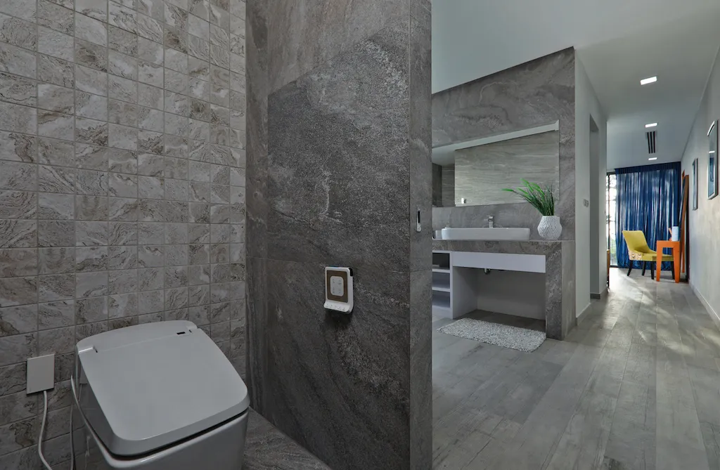 Property image - full photo 35