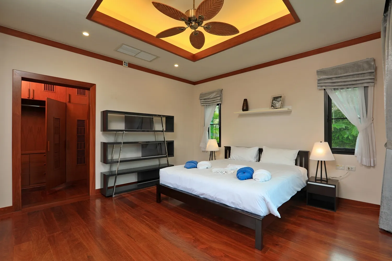 Property image - full photo 31