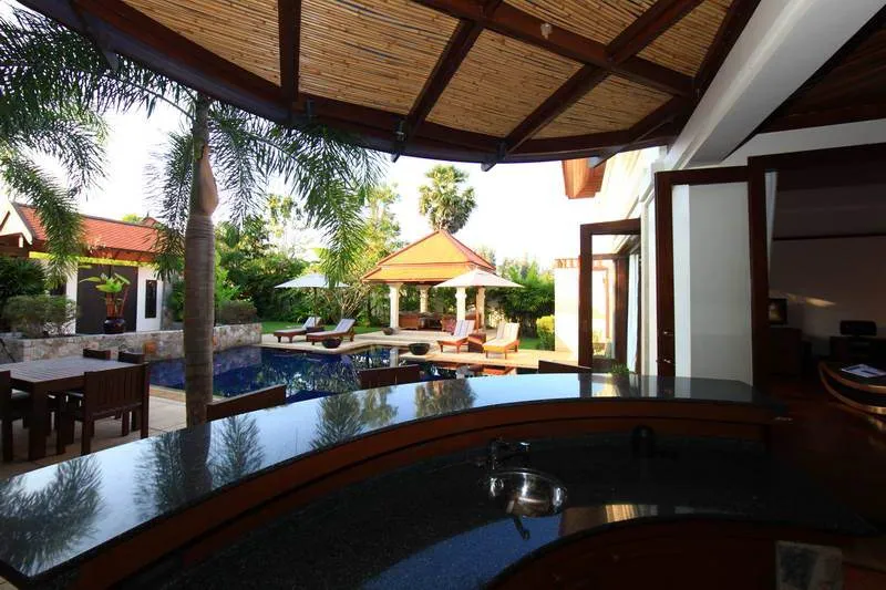 Property image - full photo 6