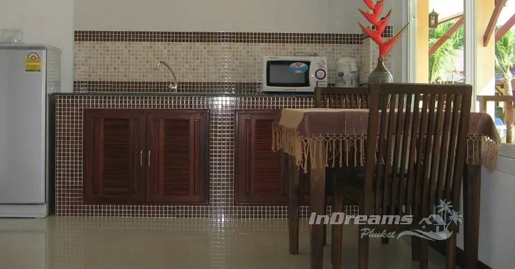 Property image - full photo 4