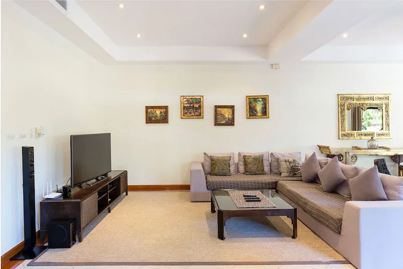 Property image - full photo 8