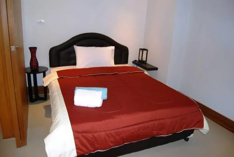Property image - full photo 14