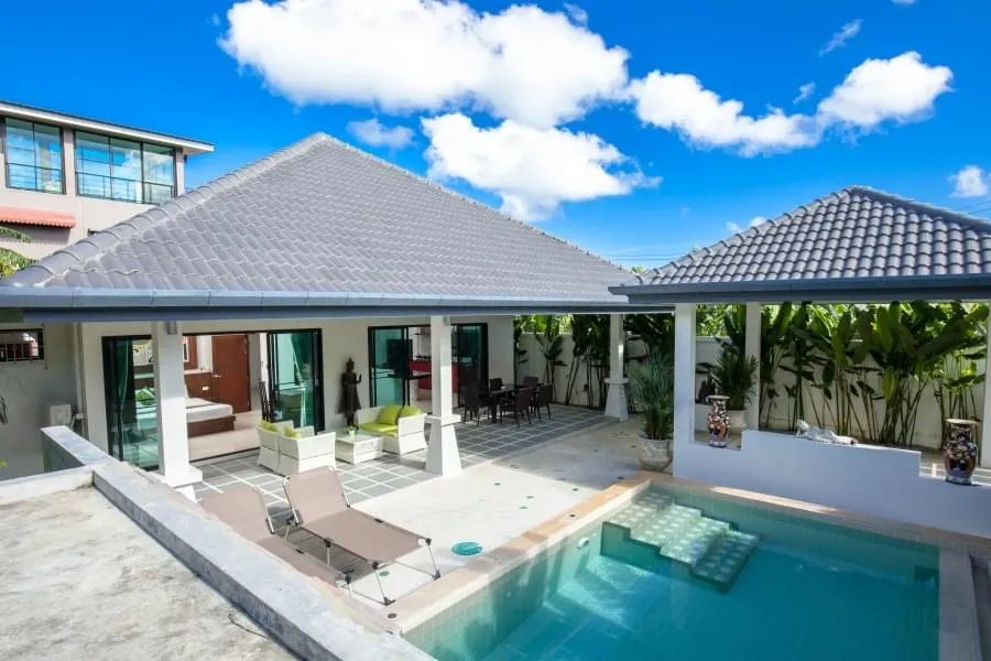 Property image - full photo 4