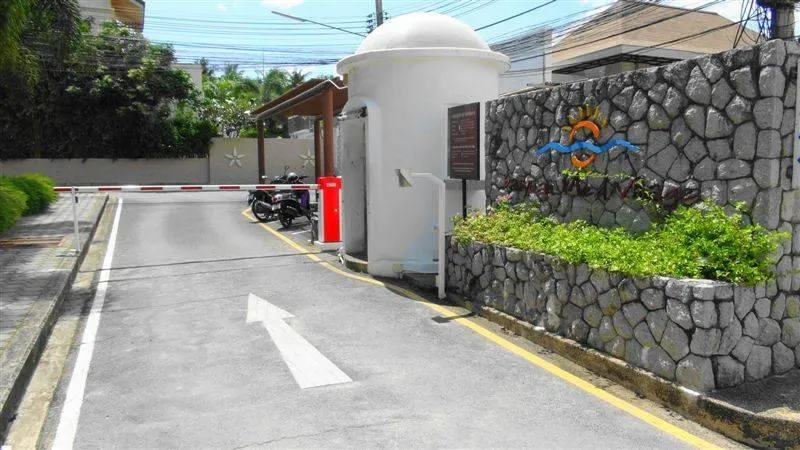 Property image - full photo 13