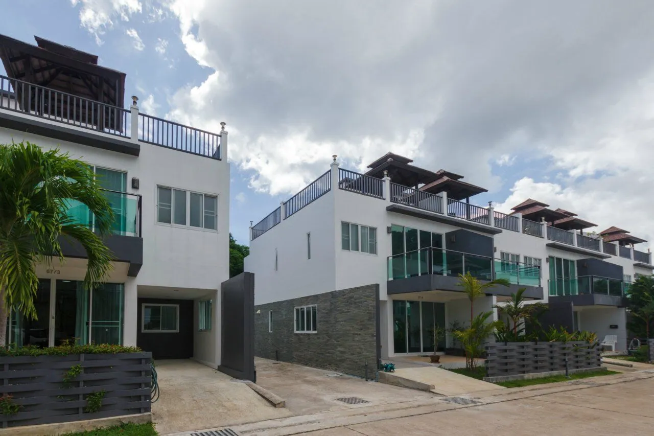 Property image - full photo 29