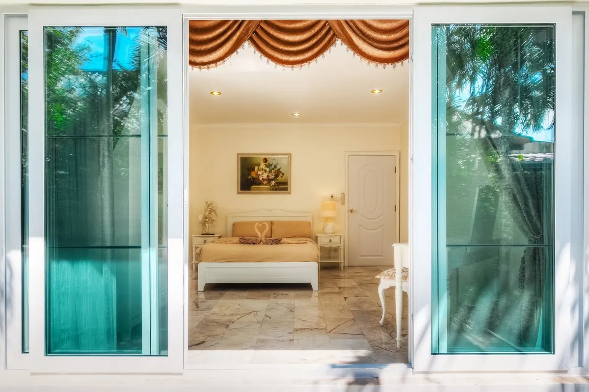 Property image - full photo 21