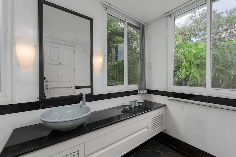 Property image - full photo 61