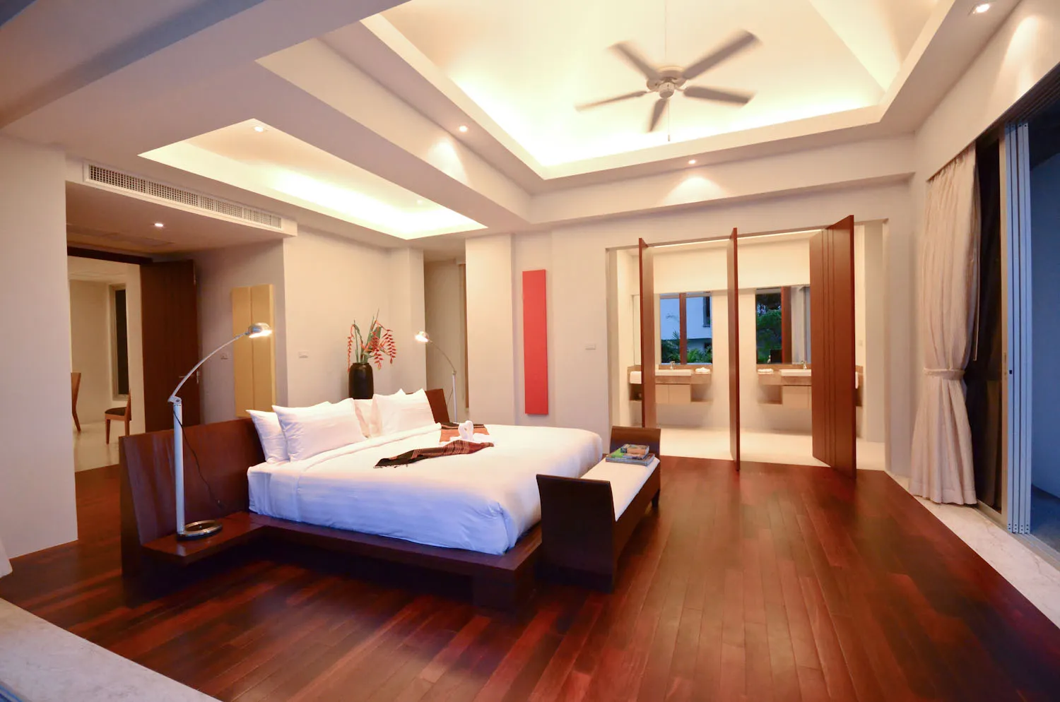 Property image - full photo 14