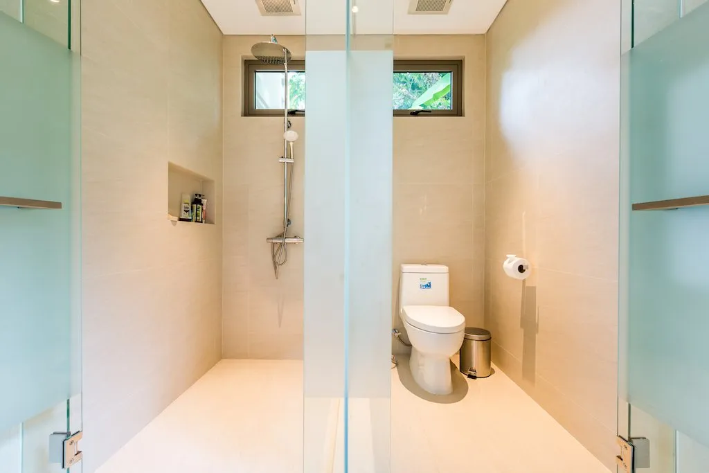 Property image - full photo 12
