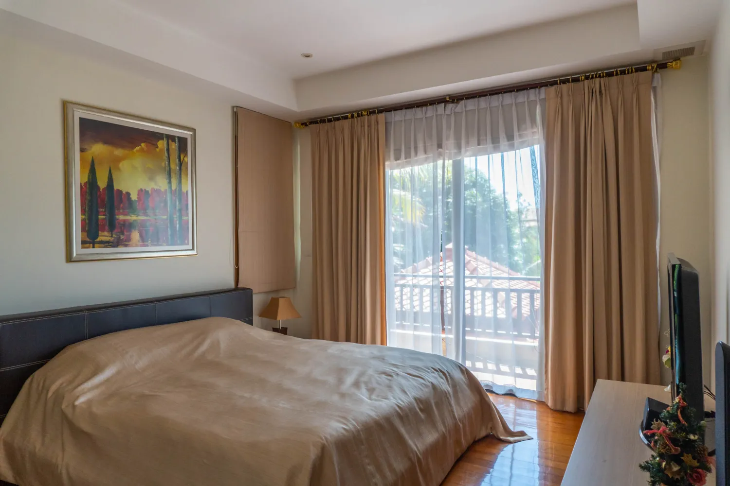 Property image - full photo 70