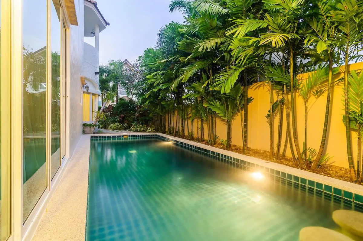 Property image - full photo 5