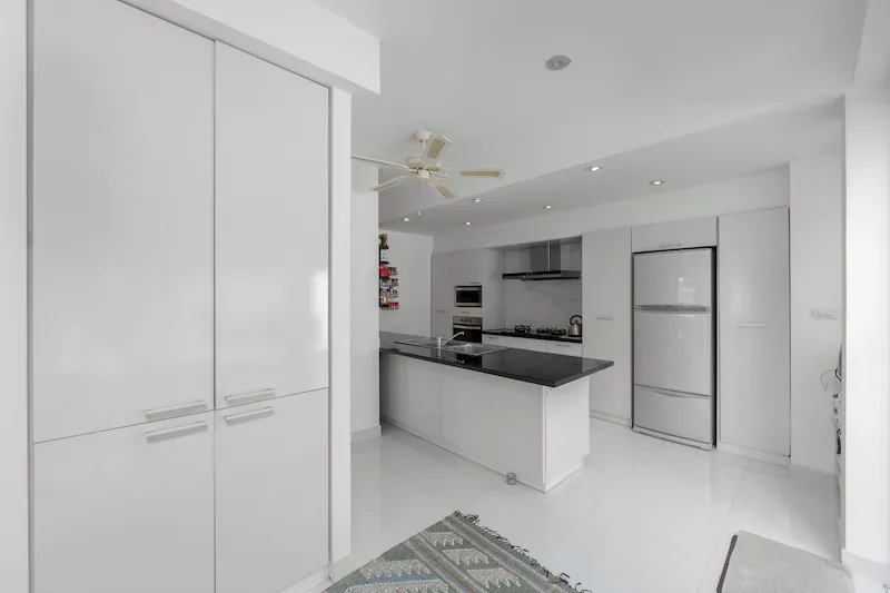 Property image - full photo 26