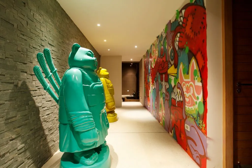 Property image - full photo 14