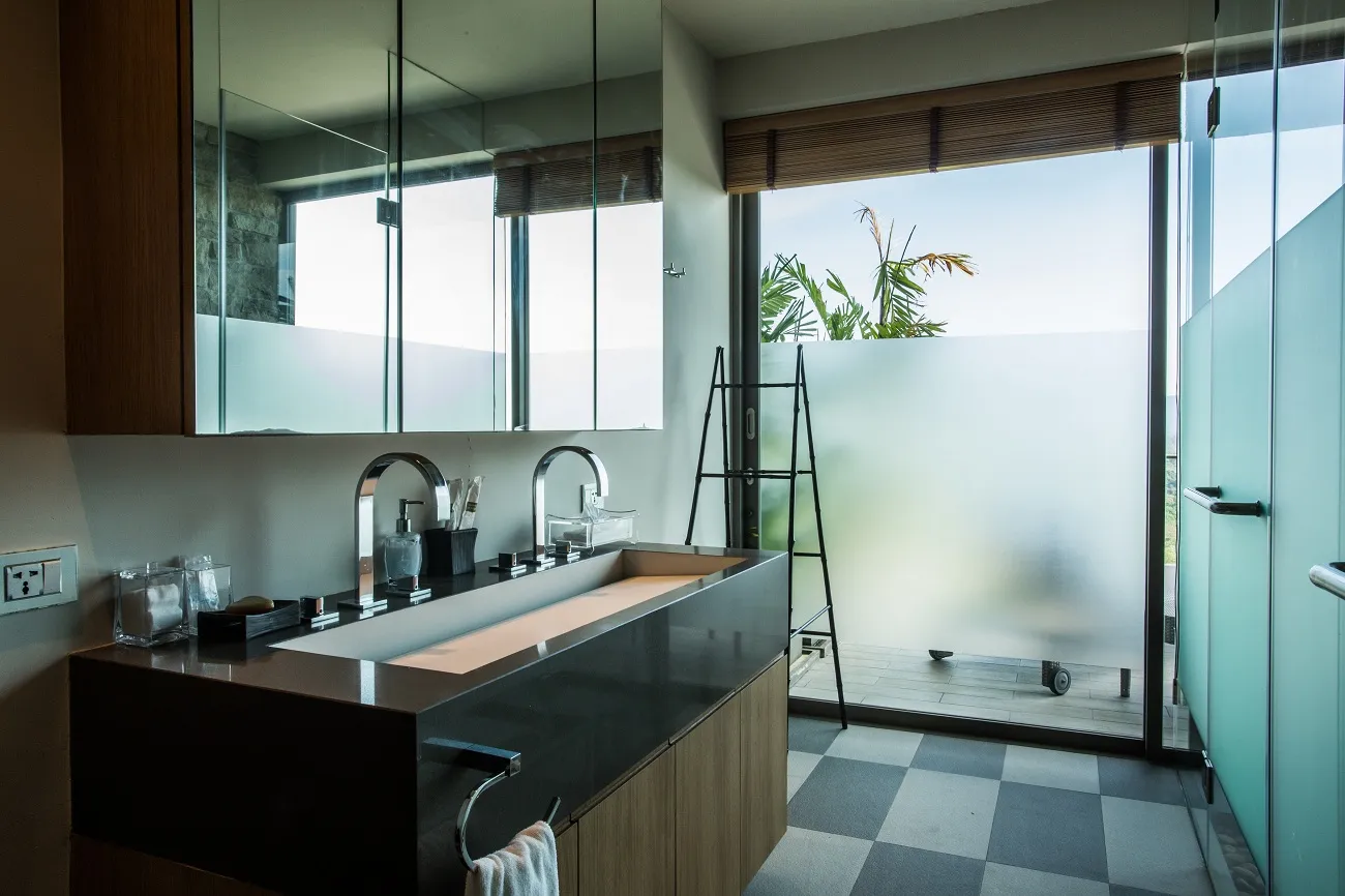 Property image - full photo 22