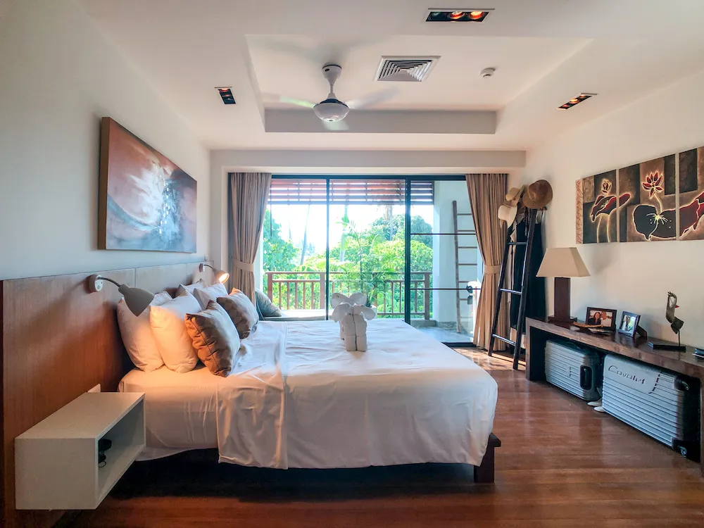 Property image - full photo 2