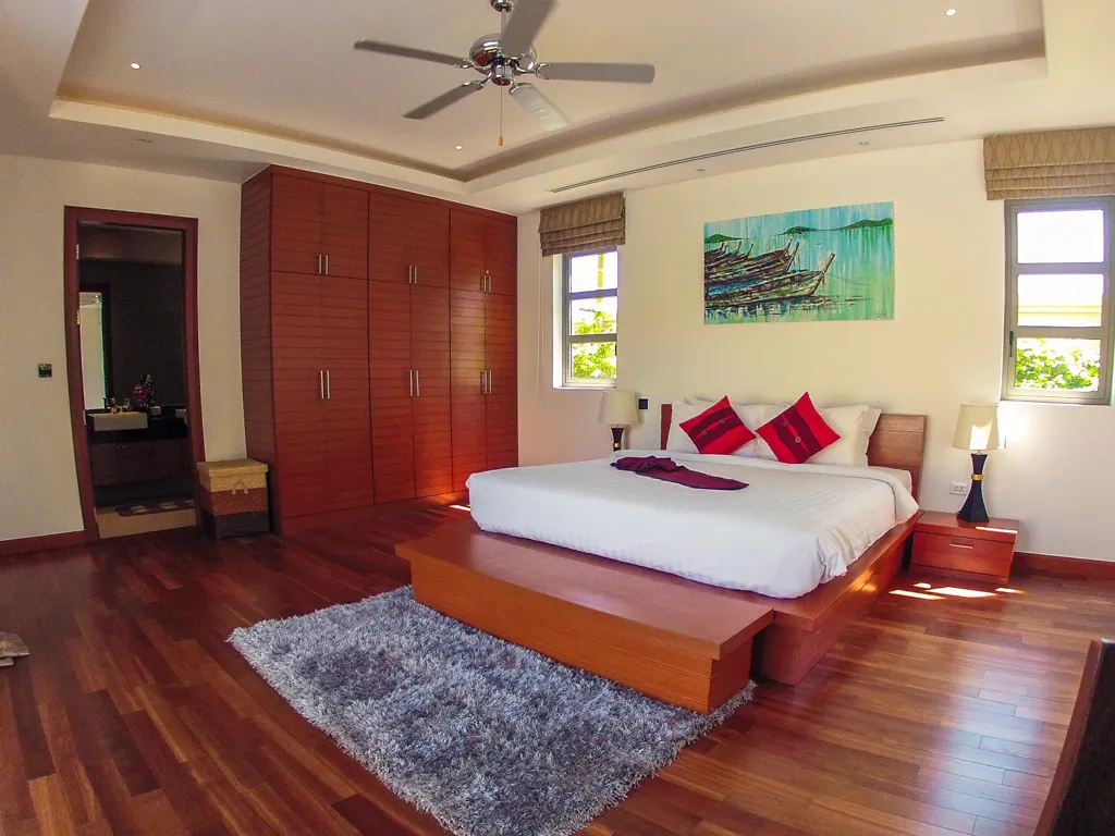 Property image - full photo 7