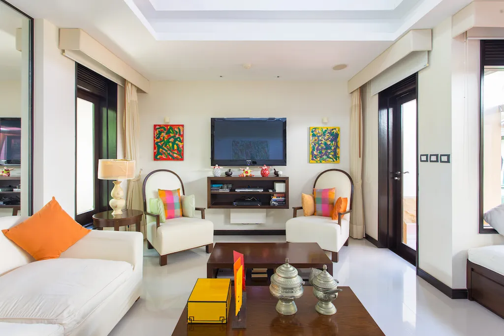 Property image - full photo 16