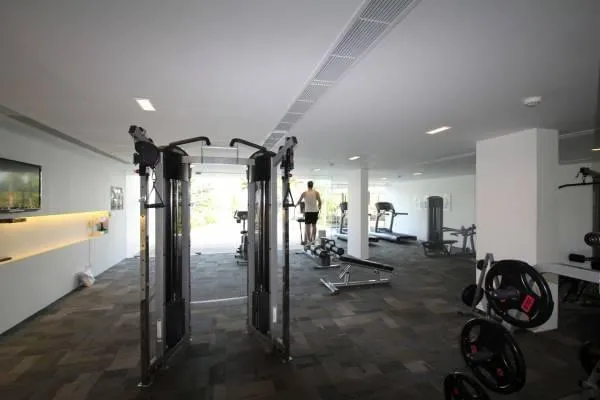 Property image - full photo 4