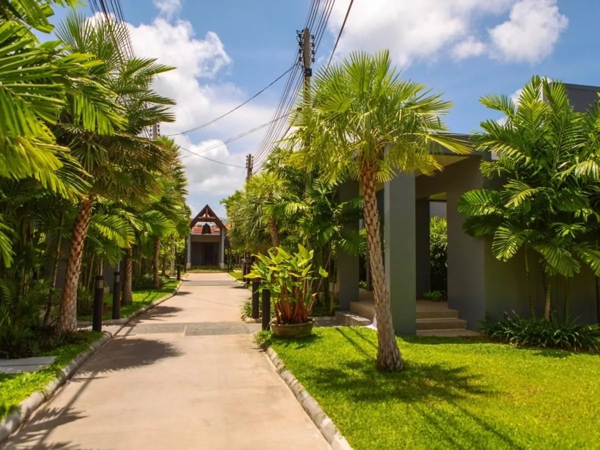 Property image - full photo 10