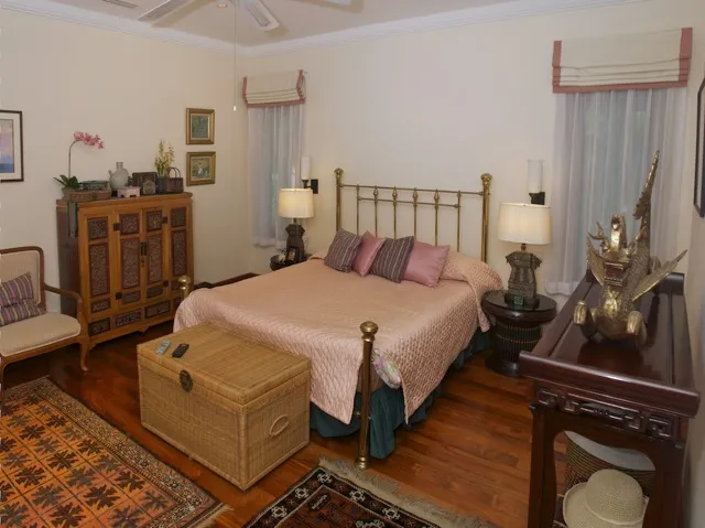 Property image - full photo 57