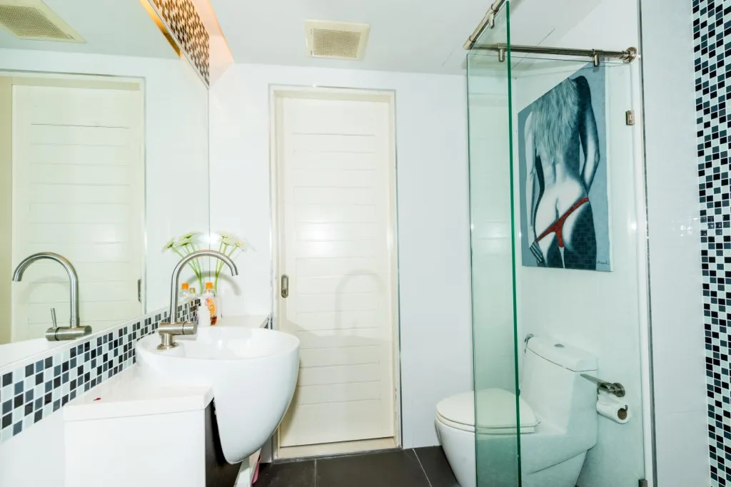 Property image - full photo 35