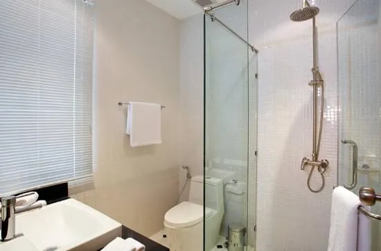 Property image - full photo 2