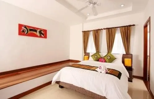 Property image - full photo 5