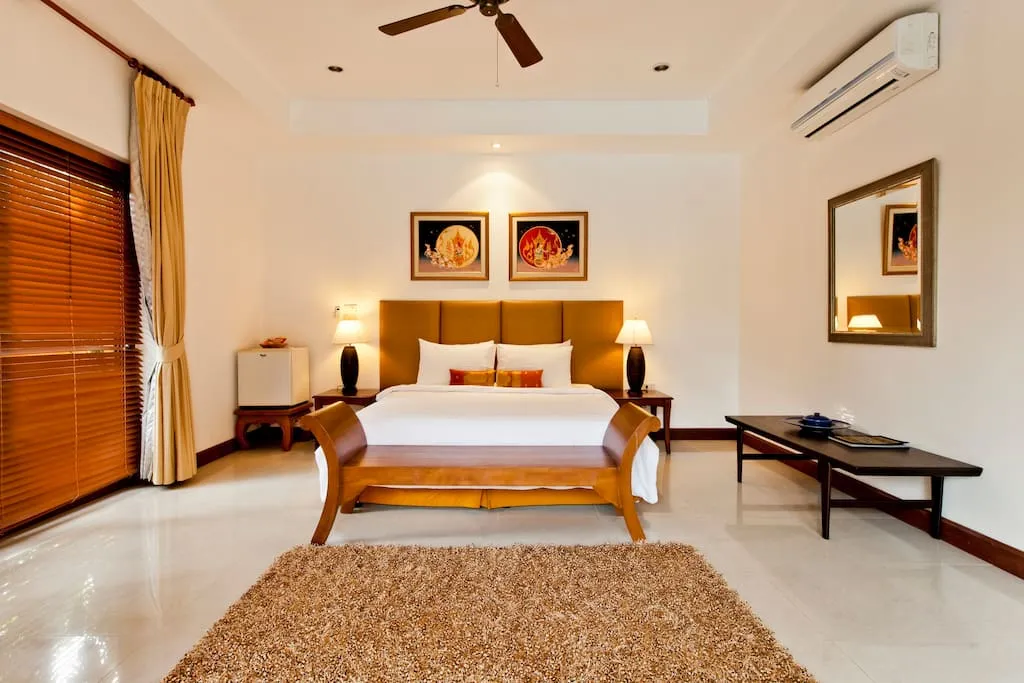 Property image - full photo 15