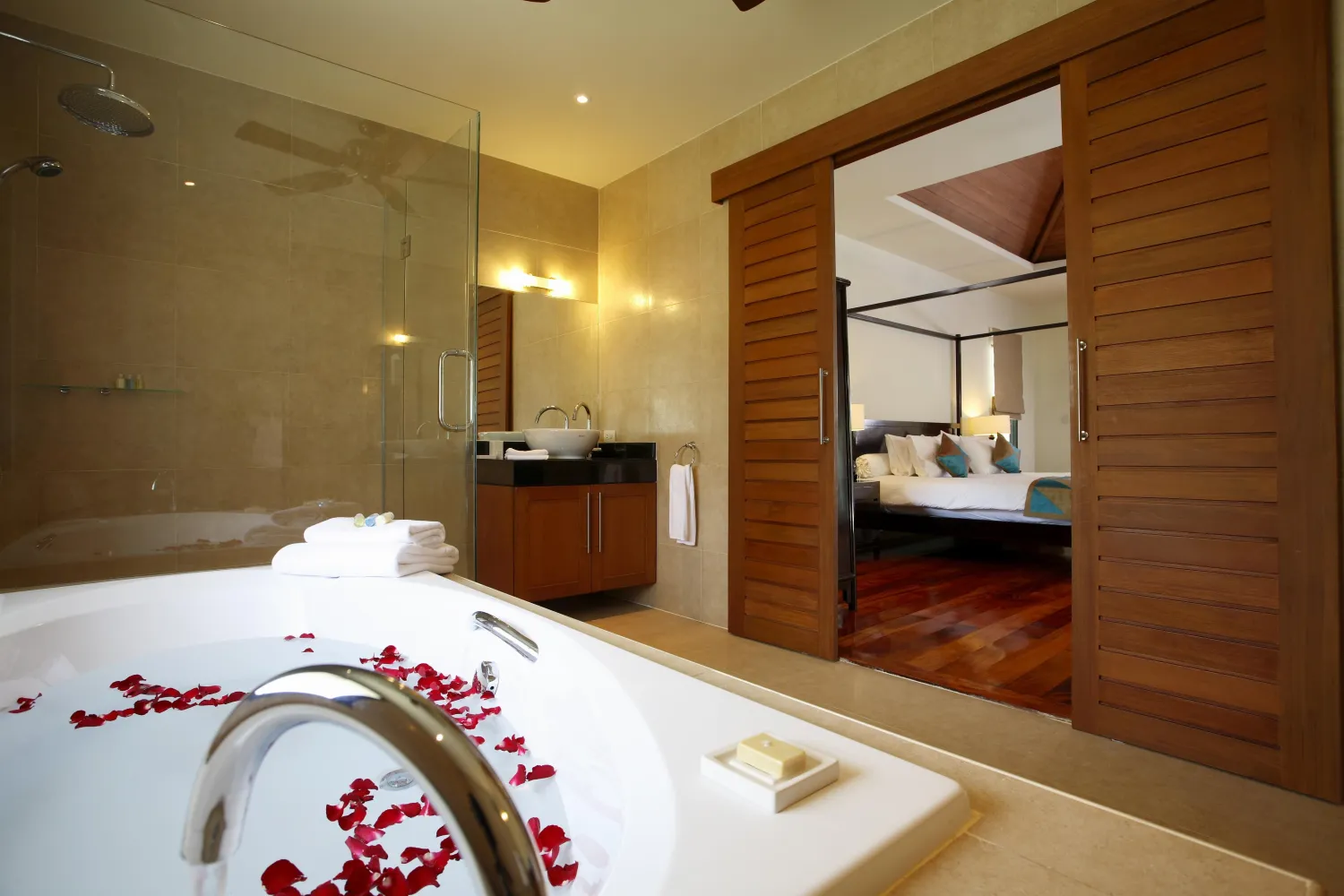 Property image - full photo 17