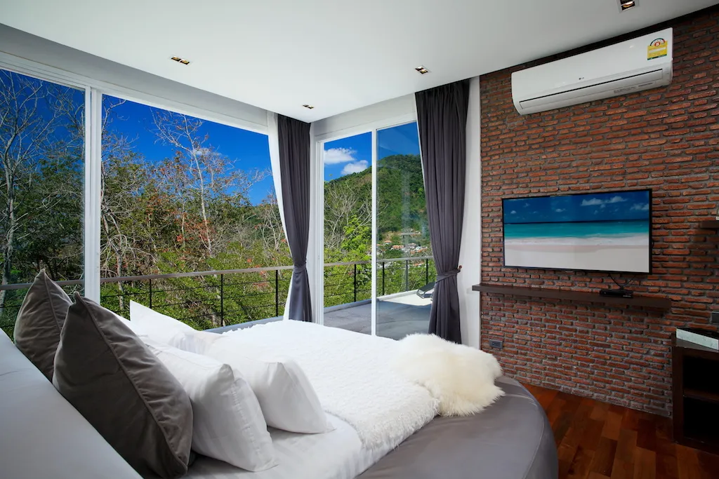 Property image - full photo 1