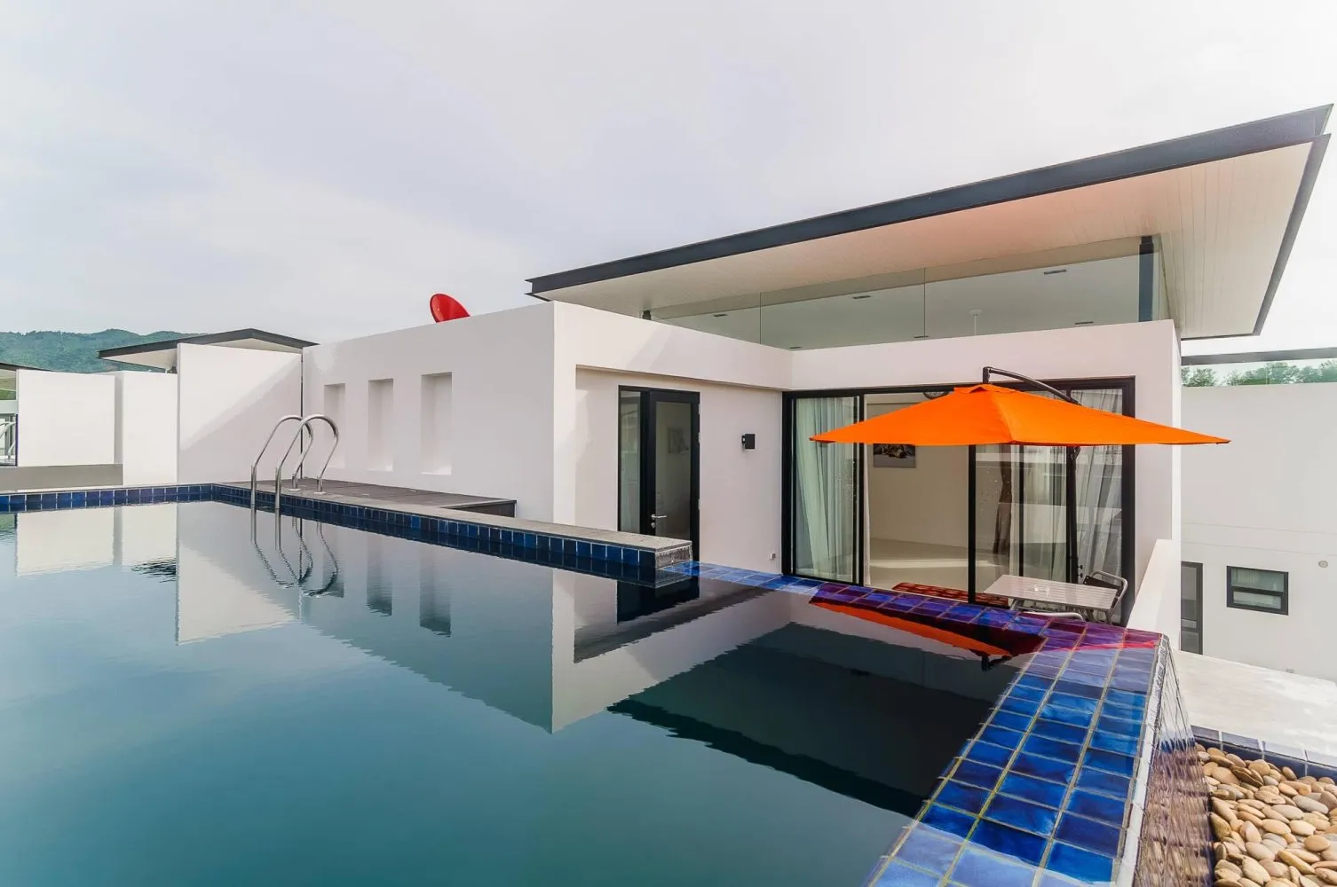 Property image - full photo 1