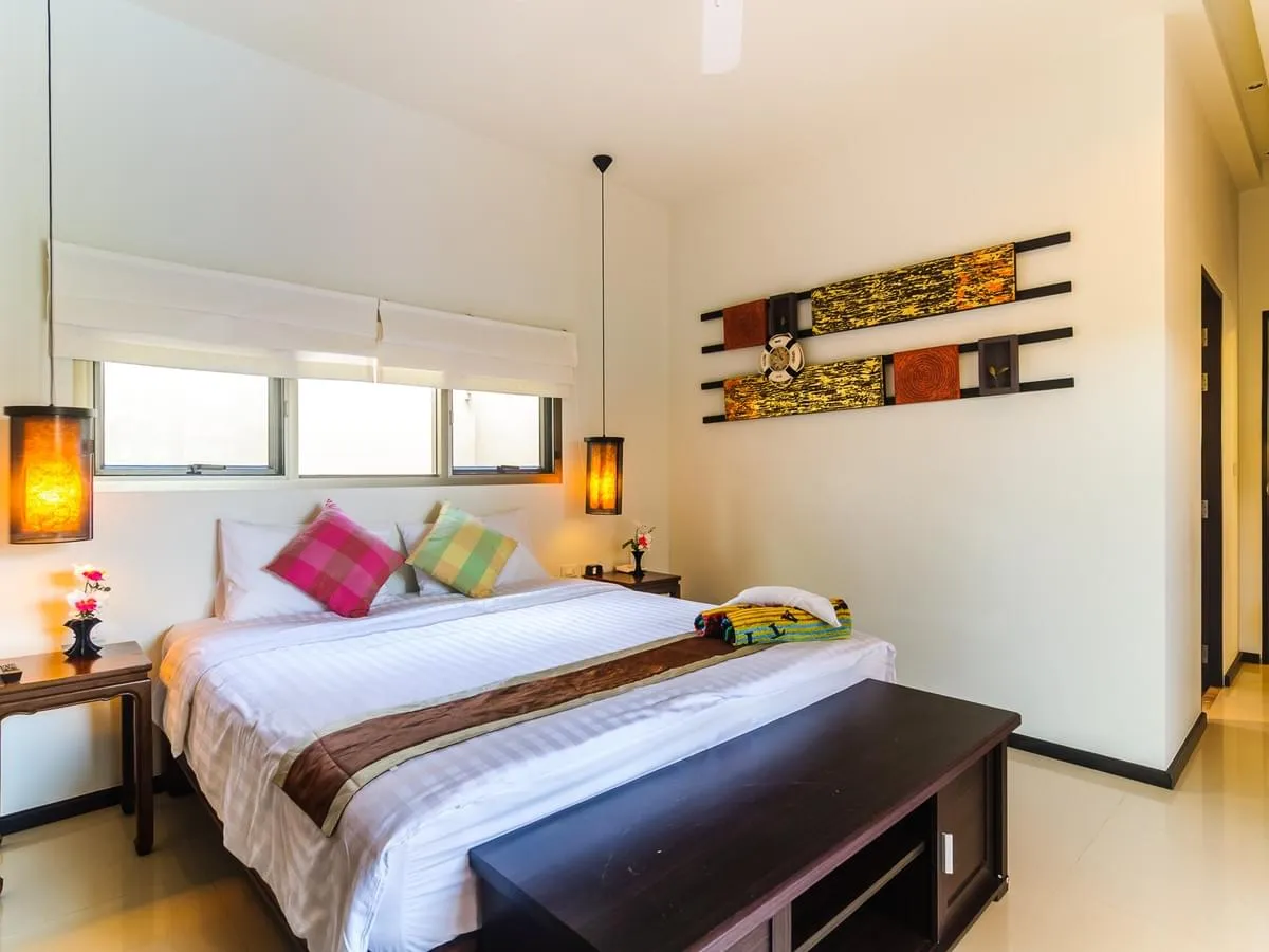 Property image - full photo 38